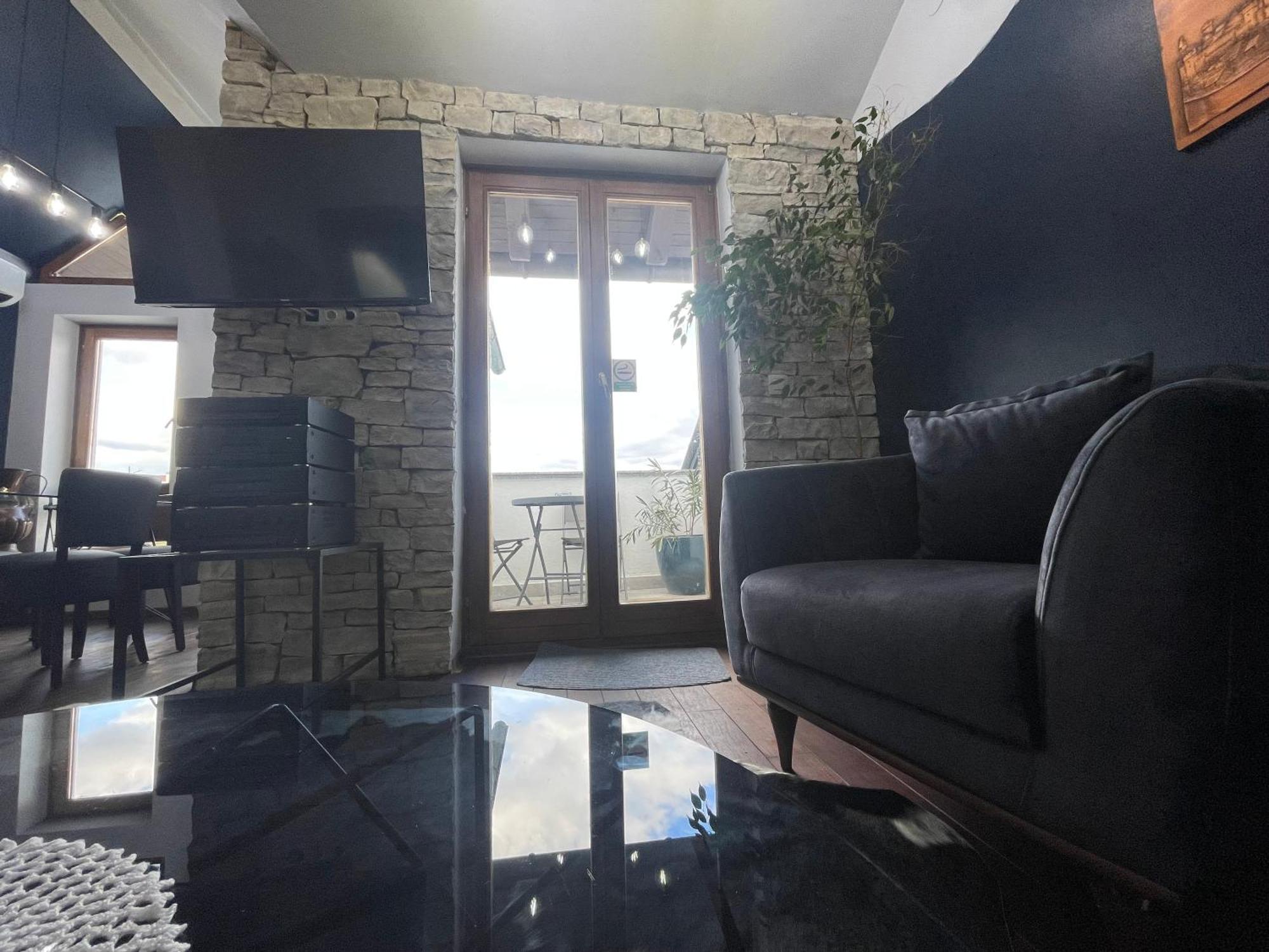 Vila Milka - Balkon - Besplatan Parking - Samostalna Prijava Karlovac Exteriér fotografie
